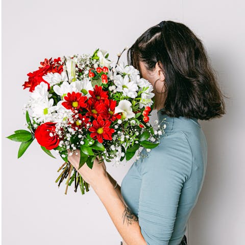 The best plants and flowers for your home-delivered Christmas gifts